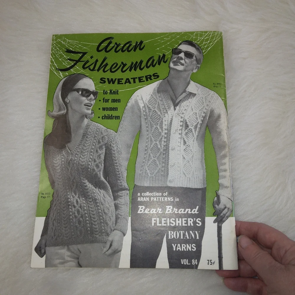 BOOK Aran Fisherman Sweaters to KNIT for men women and children Stunning…